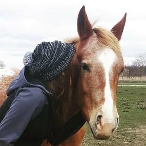 Meet your Posher, Alexis